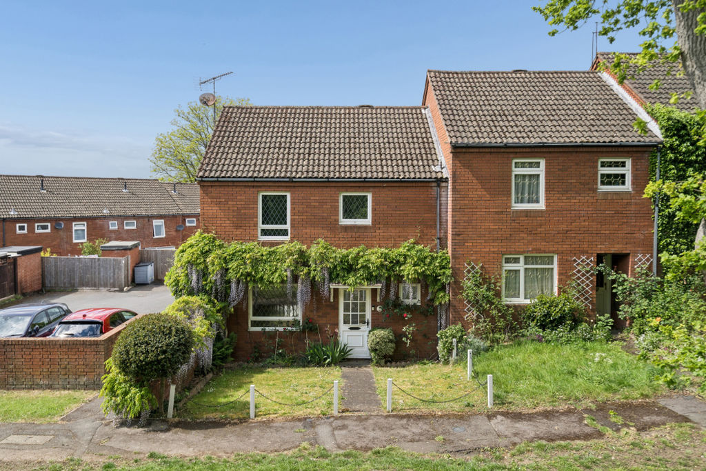 Deacon Close
